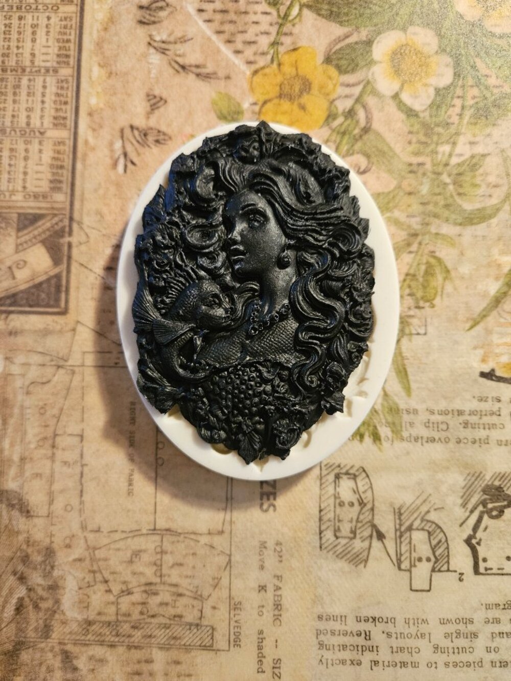 Ornate Oval Goddess Silicone Mold